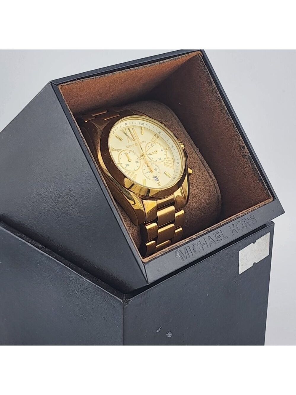 Michael Kors Timepiece – Pre-Owned Elegance